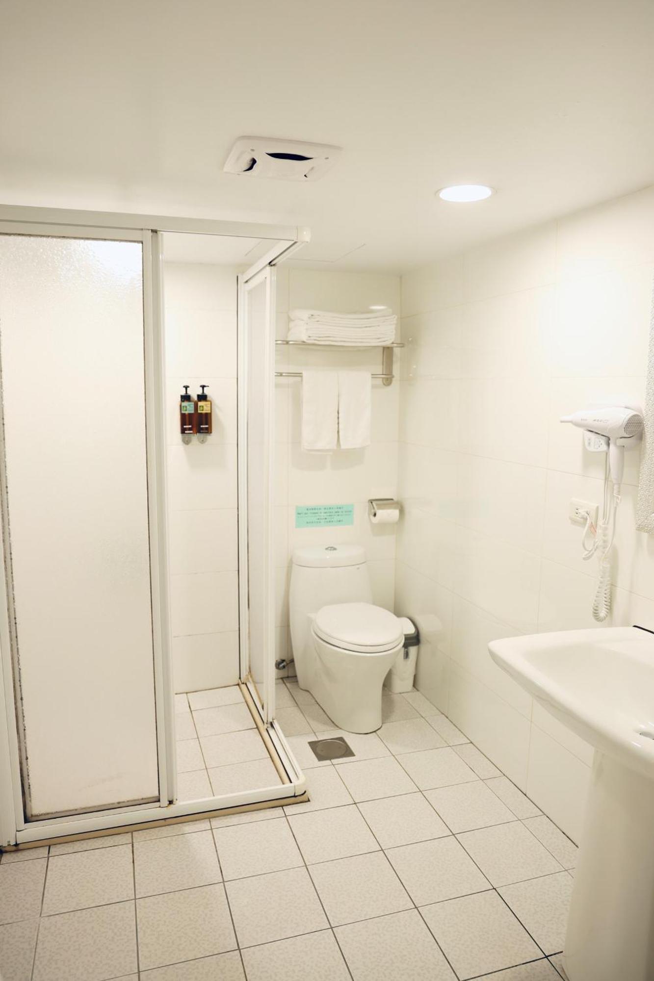 歐法行旅 O Fun Hotel Taipei Dış mekan fotoğraf